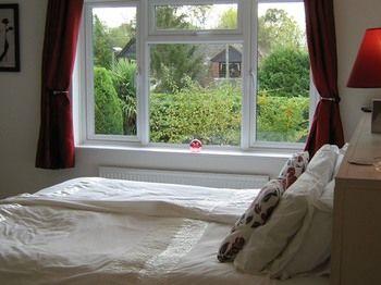 Savannah Bed And Breakfast Virginia Water Esterno foto