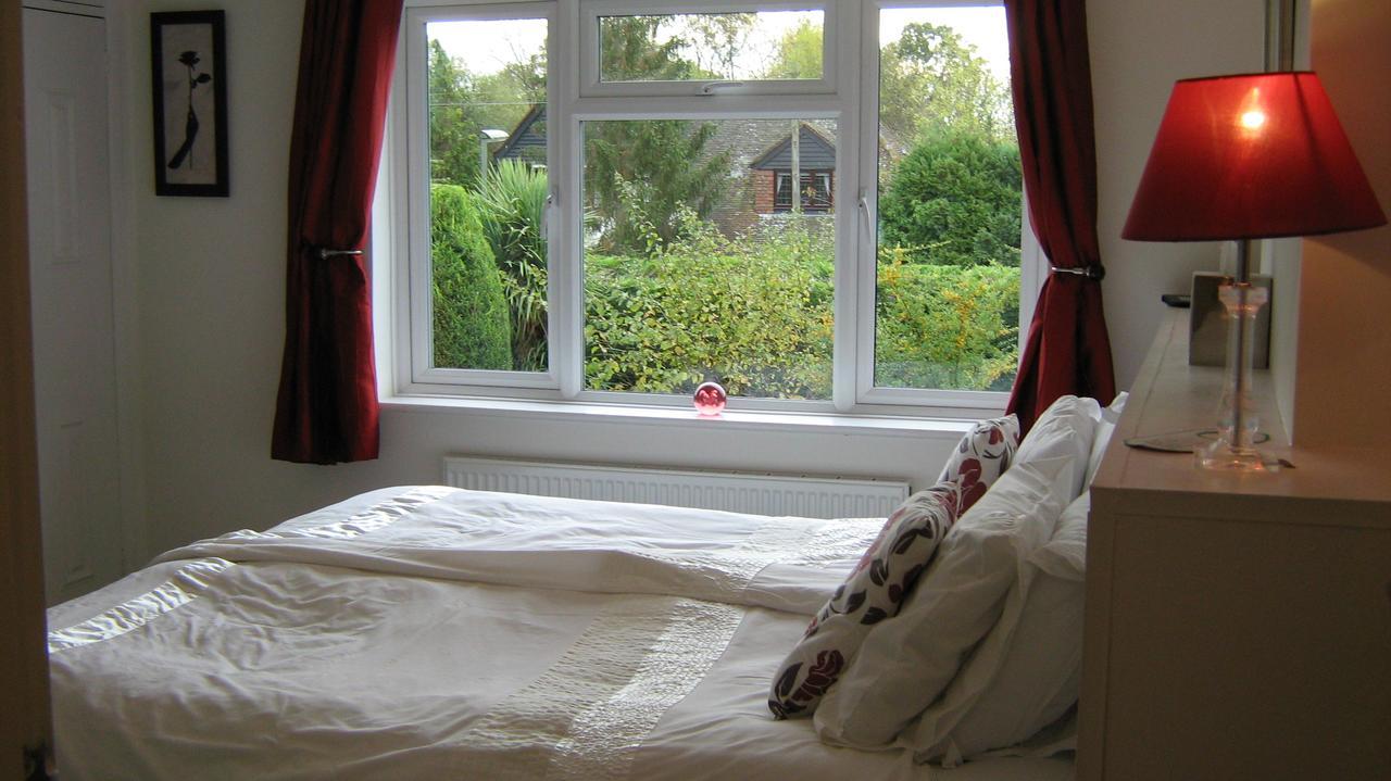 Savannah Bed And Breakfast Virginia Water Esterno foto
