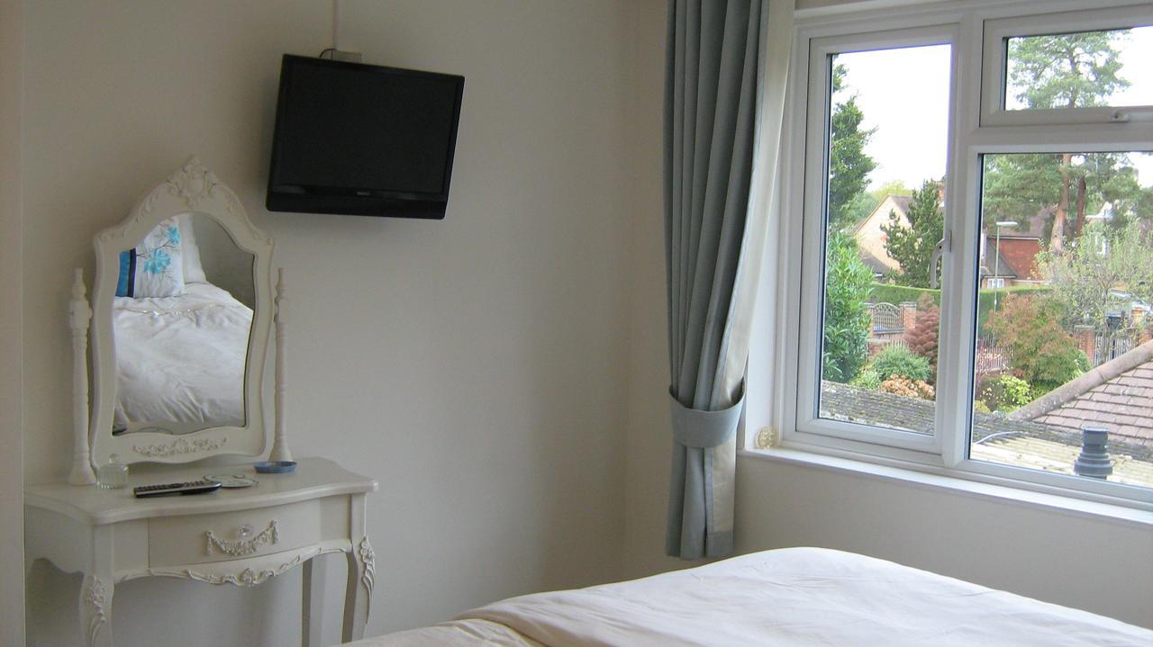 Savannah Bed And Breakfast Virginia Water Esterno foto