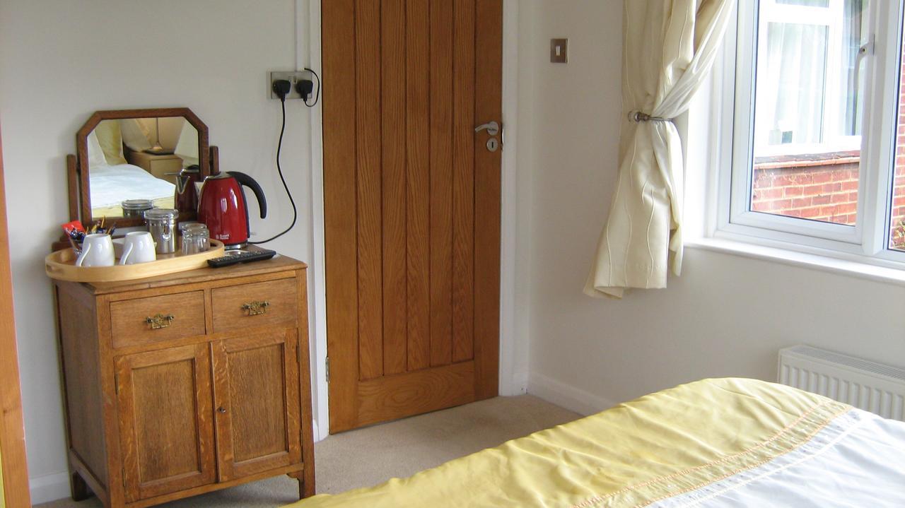 Savannah Bed And Breakfast Virginia Water Esterno foto